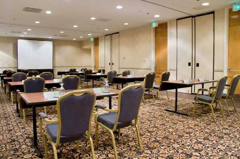 Отель Doubletree By Hilton Norfolk Airport Удобства фото